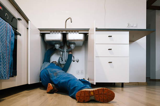 Professional Leak Detection technician working in North Providence, RI